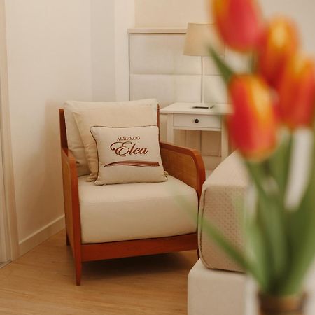 Albergo Elea อาเชอา ภายนอก รูปภาพ