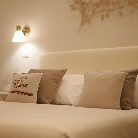 Albergo Elea อาเชอา ภายนอก รูปภาพ