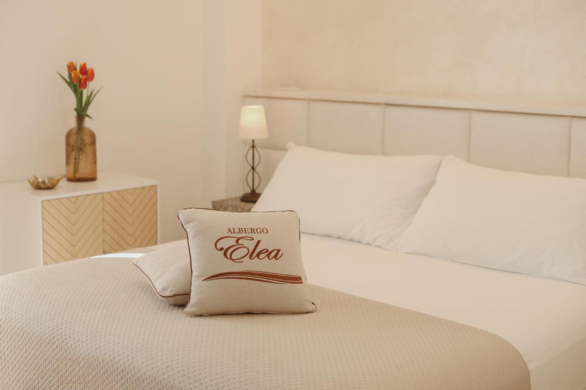 Albergo Elea อาเชอา ภายนอก รูปภาพ
